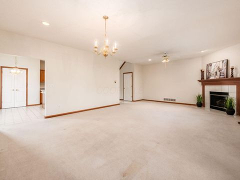 Tiny photo for 928 Linworth Village Drive, Columbus, OH 43235 (MLS # 225044577)