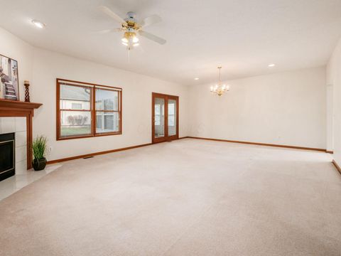 Tiny photo for 928 Linworth Village Drive, Columbus, OH 43235 (MLS # 225044577)