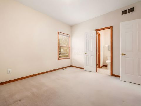 Tiny photo for 928 Linworth Village Drive, Columbus, OH 43235 (MLS # 225044577)