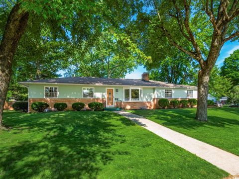 Homes For Sale - 121 Sierra Drive<br/> Franklin County, Columbus, OH 43230