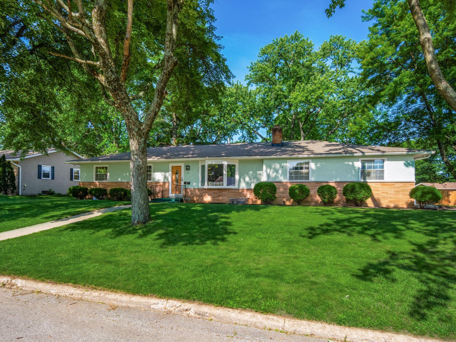 121 Sierra Drive