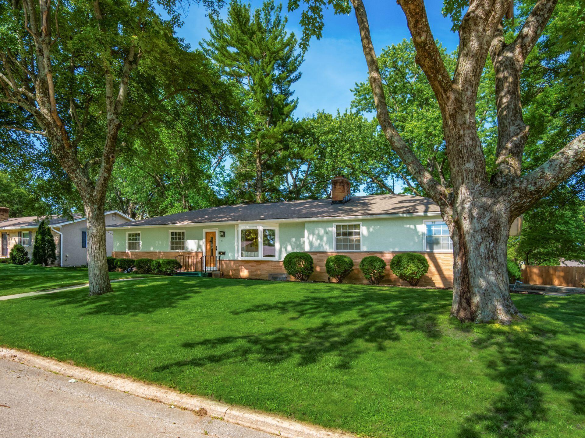 121 Sierra Drive