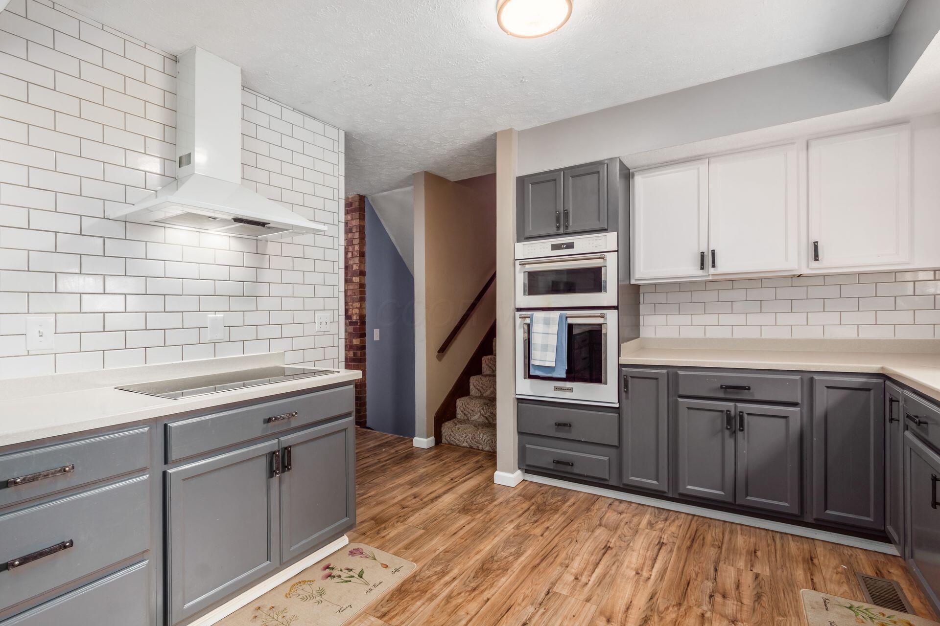 1340 W Choctaw Drive, London, Ohio image 12