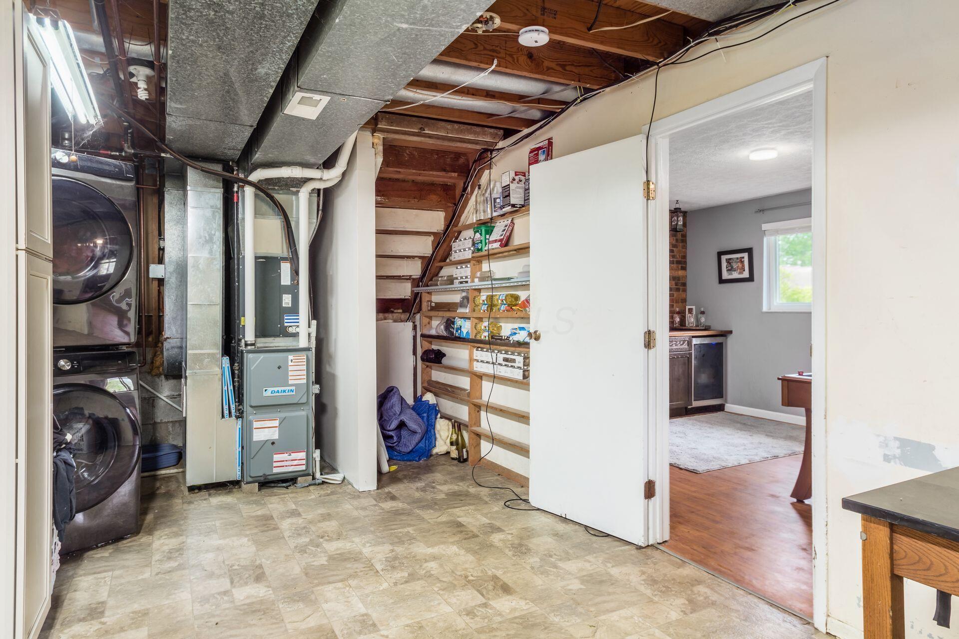 1340 W Choctaw Drive, London, Ohio image 20