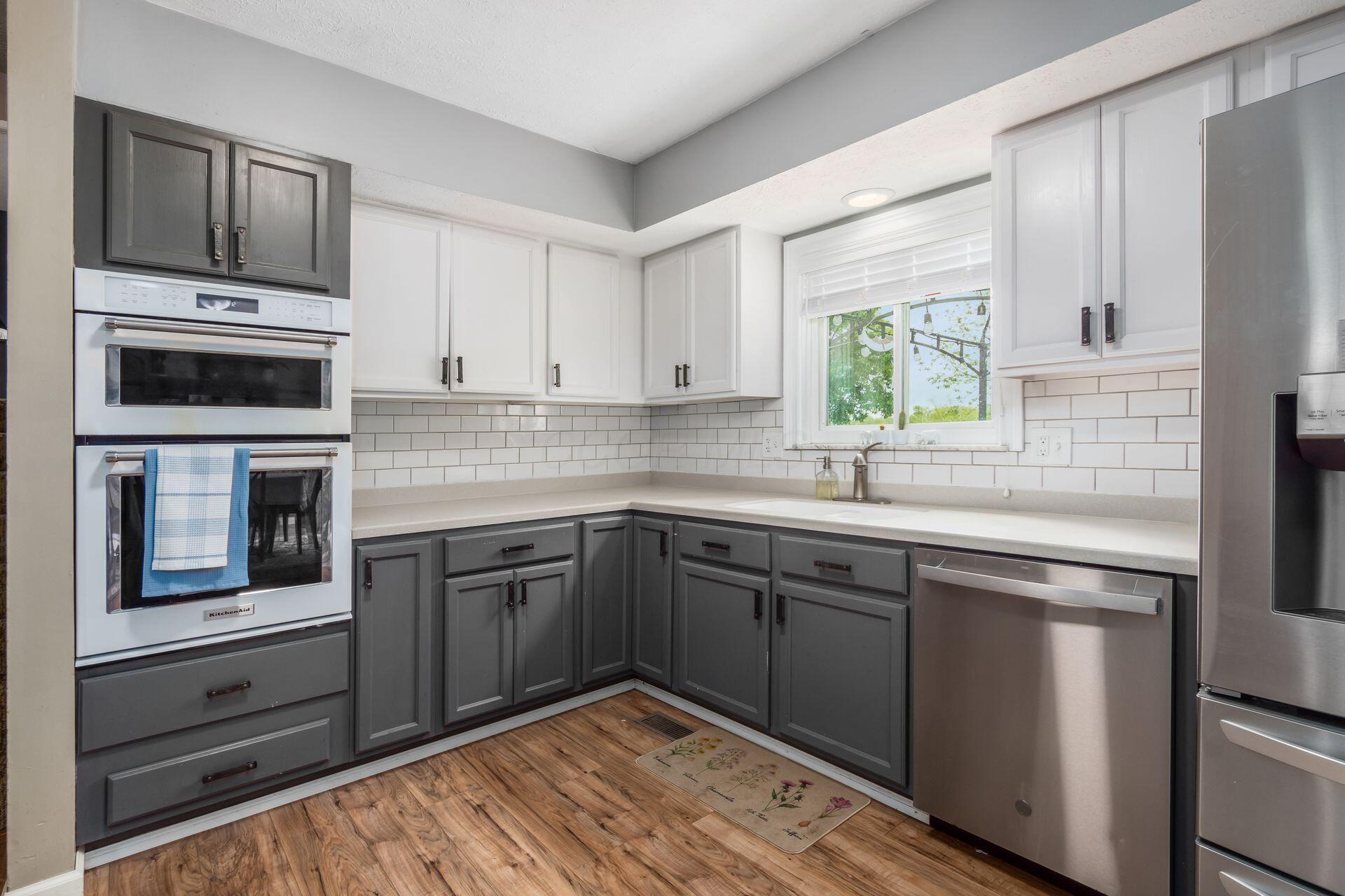 1340 W Choctaw Drive, London, Ohio image 13
