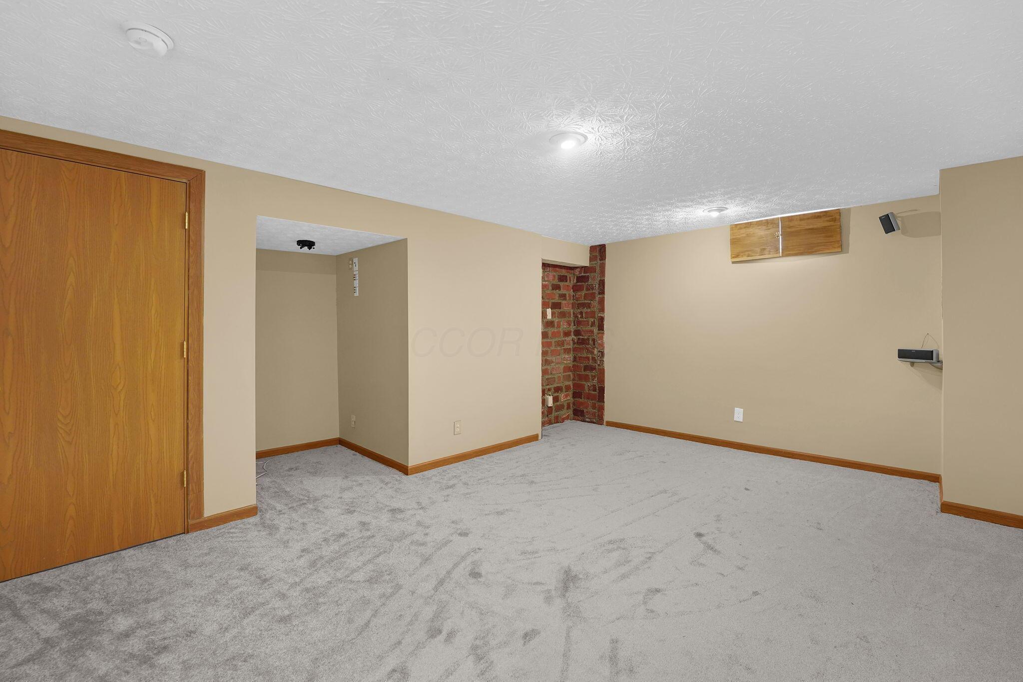 3138 Golden Oak Drive, Hilliard, Ohio image 35