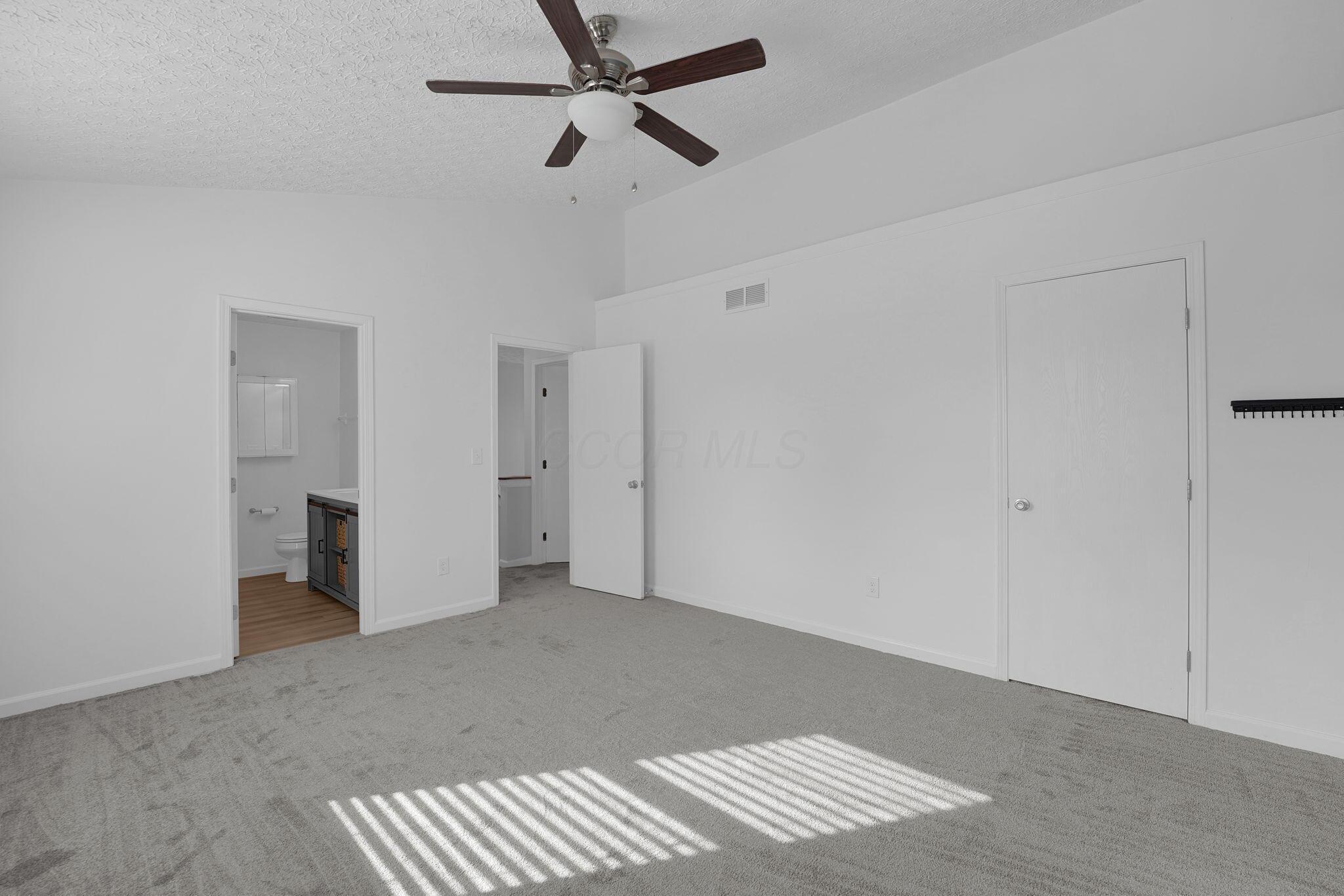3138 Golden Oak Drive, Hilliard, Ohio image 31