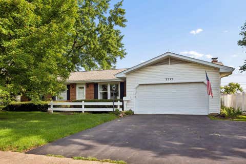 Photo of 2570 McDonald Court, Grove City, OH 43123 (MLS # 226031641)