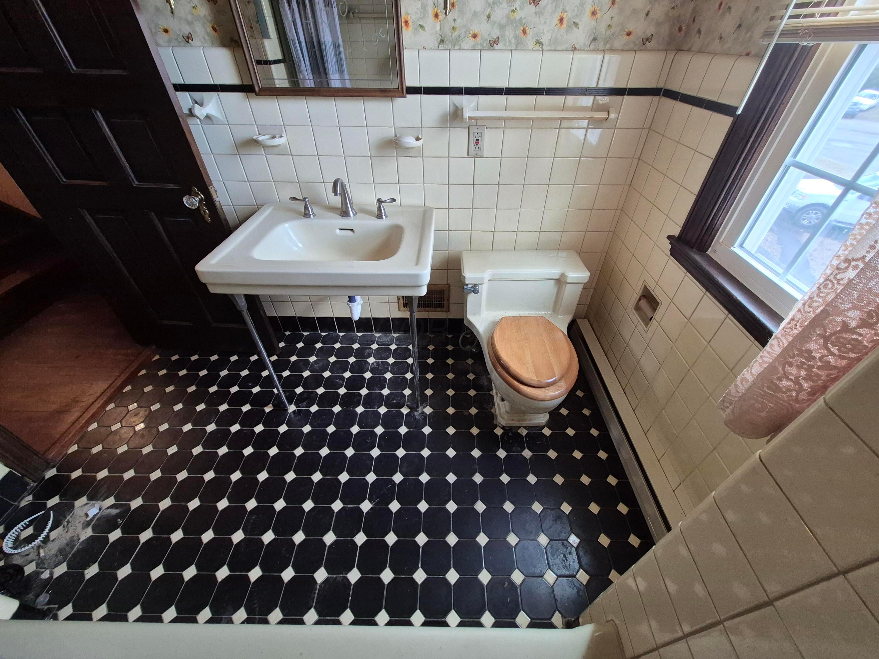 1308 Lancelot Road, Columbus, Ohio image 41