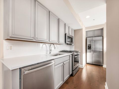 Tiny photo for 50 W Broad Street 2801 #2801, Columbus, OH 43215 (MLS # 226022095)