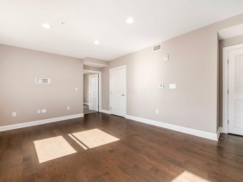 Tiny photo for 50 W Broad Street 2801 #2801, Columbus, OH 43215 (MLS # 226022095)