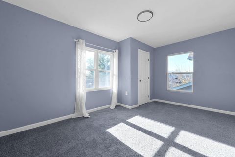 Tiny photo for 172 E Woodrow Avenue, Columbus, OH 43207 (MLS # 225045975)