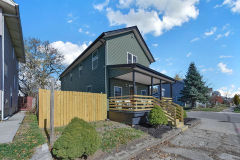 Tiny photo for 172 E Woodrow Avenue, Columbus, OH 43207 (MLS # 225045975)