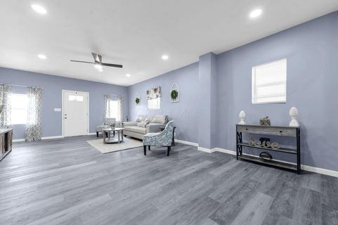 Tiny photo for 172 E Woodrow Avenue, Columbus, OH 43207 (MLS # 225045975)