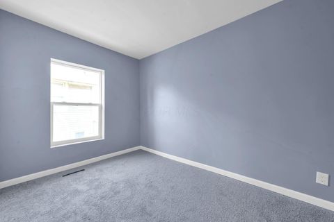 Tiny photo for 172 E Woodrow Avenue, Columbus, OH 43207 (MLS # 225045975)