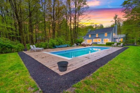 Photo of 1978 Timberlake Drive, Delaware, OH 43015 (MLS # 226014304)