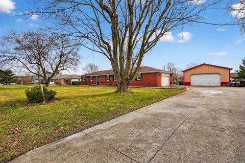 Photo of 573 Dunkle Road, Circleville, OH 43113 (MLS # 226001441)