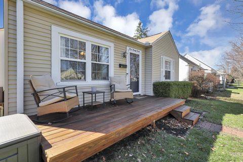 Tiny photo for 327 E Jeffrey Place, Columbus, OH 43214 (MLS # 226008149)