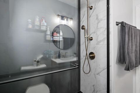 Tiny photo for 327 E Jeffrey Place, Columbus, OH 43214 (MLS # 226008149)