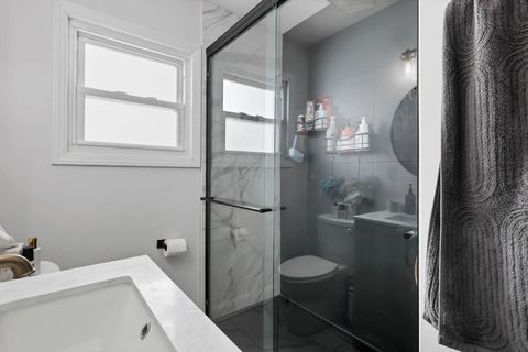 Tiny photo for 327 E Jeffrey Place, Columbus, OH 43214 (MLS # 226008149)