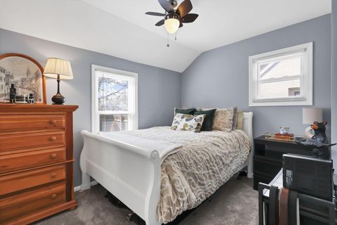 Tiny photo for 327 E Jeffrey Place, Columbus, OH 43214 (MLS # 226008149)