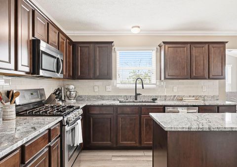 Tiny photo for 5766 Bowery Brook Way, Dublin, OH 43016 (MLS # 226012306)