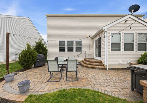 Tiny photo for 5766 Bowery Brook Way, Dublin, OH 43016 (MLS # 226012306)