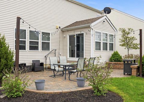 Tiny photo for 5766 Bowery Brook Way, Dublin, OH 43016 (MLS # 226012306)