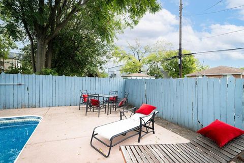 Tiny photo for 63 Smith Place, Columbus, OH 43201 (MLS # 225037397)