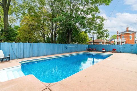 Tiny photo for 63 Smith Place, Columbus, OH 43201 (MLS # 225037397)