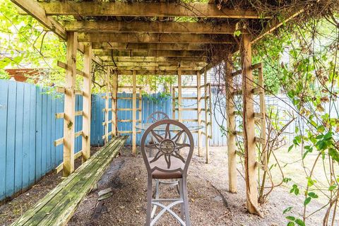 Tiny photo for 63 Smith Place, Columbus, OH 43201 (MLS # 225037397)