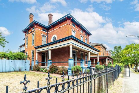 Tiny photo for 63 Smith Place, Columbus, OH 43201 (MLS # 225037397)