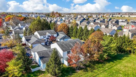 Tiny photo for 6832 Axtel Drive 23D #23D, Canal Winchester, OH 43110 (MLS # 225041773)