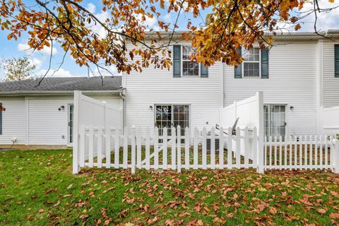 Tiny photo for 6832 Axtel Drive 23D #23D, Canal Winchester, OH 43110 (MLS # 225041773)
