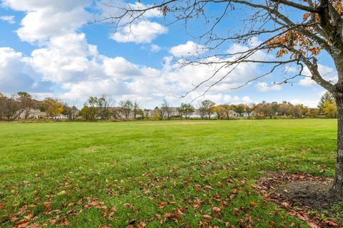 Tiny photo for 6832 Axtel Drive 23D #23D, Canal Winchester, OH 43110 (MLS # 225041773)