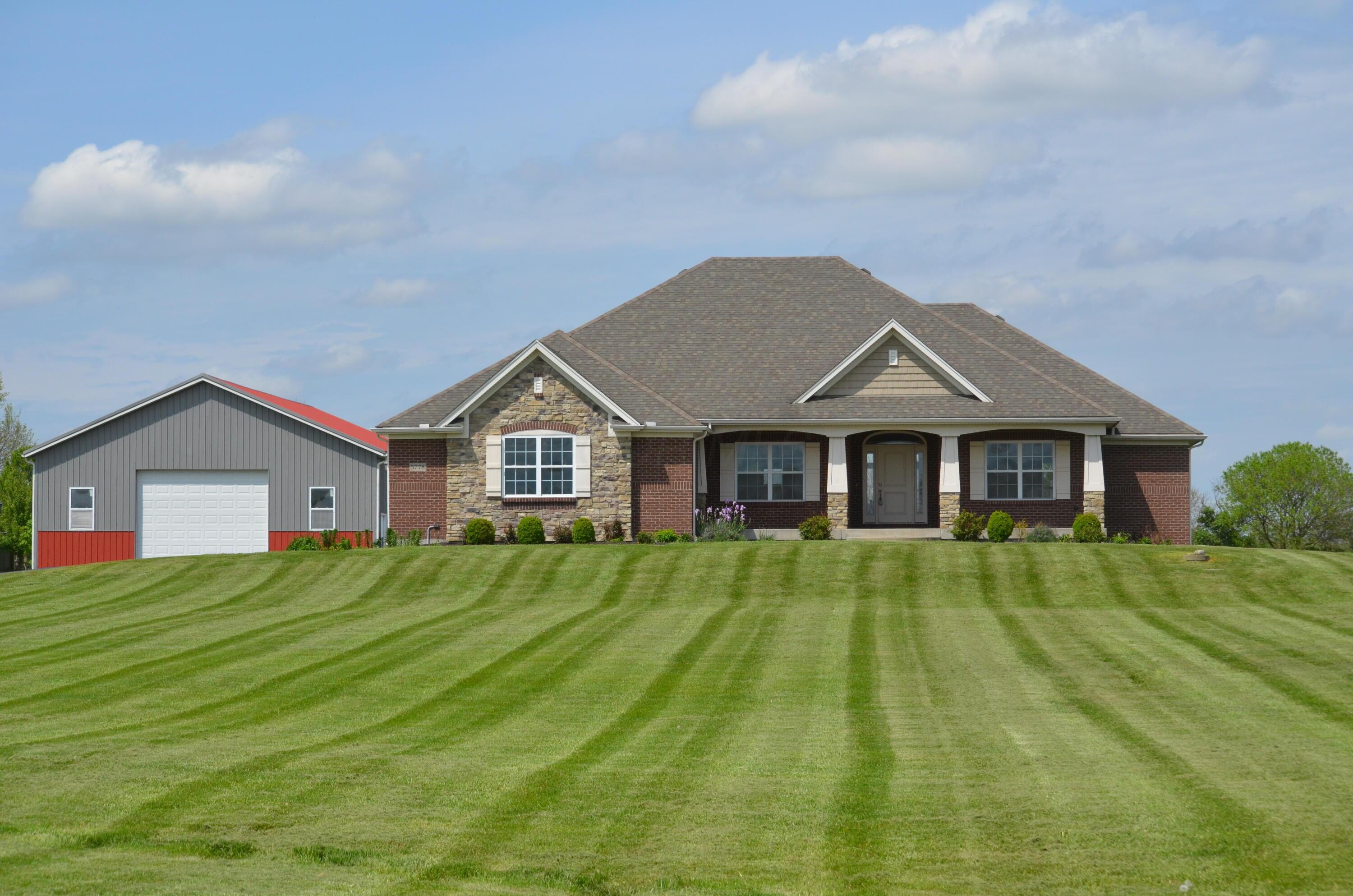 5778 Spartan Hill Lane, Waynesville, Ohio image 1
