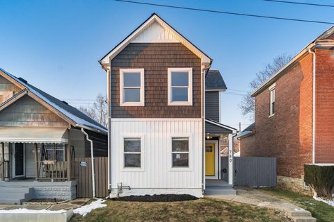 Photo of 760 Thomas Avenue, Columbus, OH 43223 (MLS # 225044263)