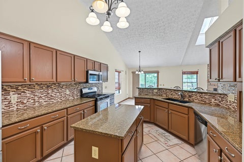 Tiny photo for 3612 Mariners Way, Lewis Center, OH 43035 (MLS # 226035844)