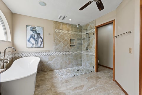 Tiny photo for 3612 Mariners Way, Lewis Center, OH 43035 (MLS # 226035844)