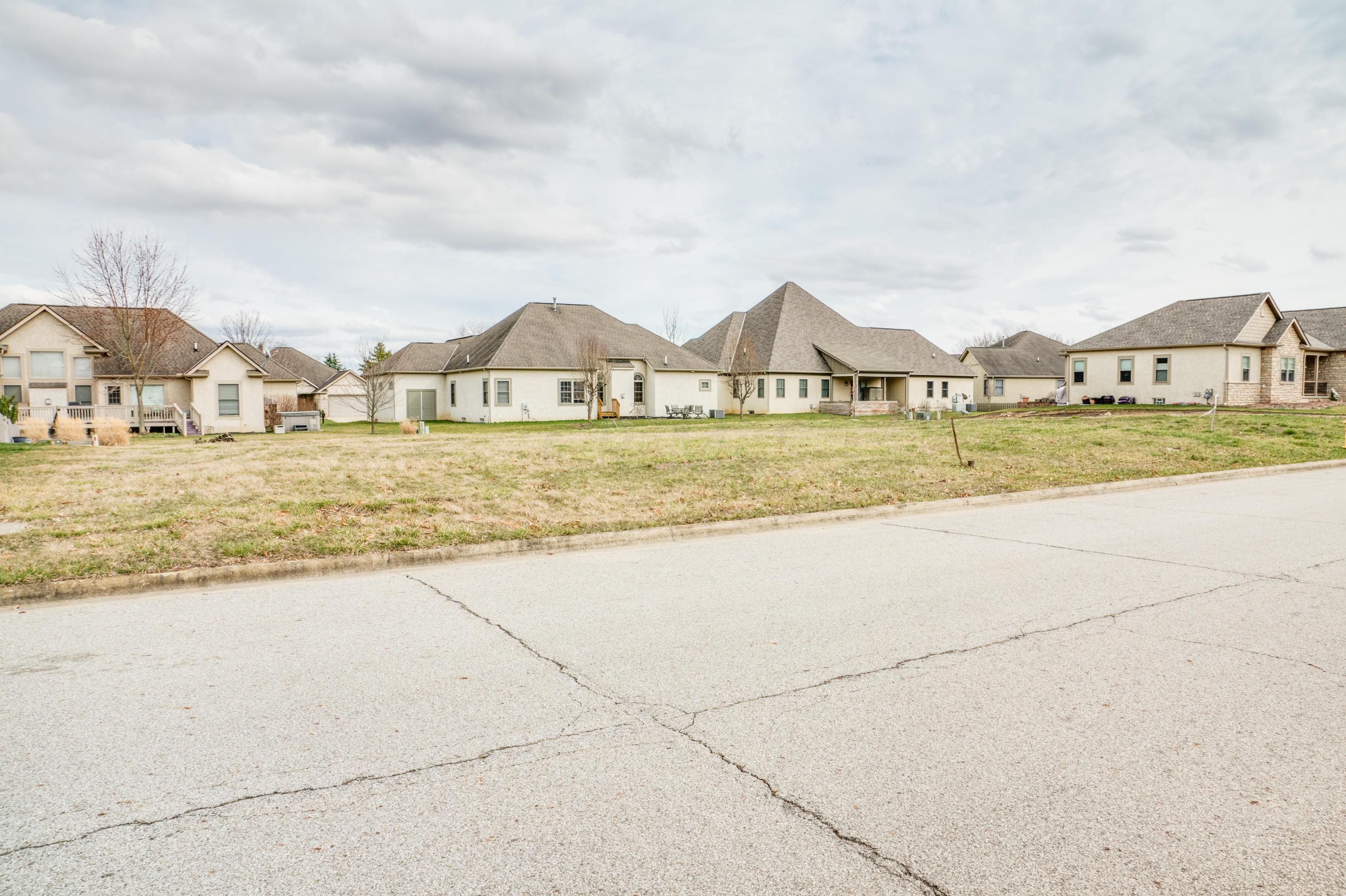 6358 Shawnee Street, Grove City, Ohio image 3