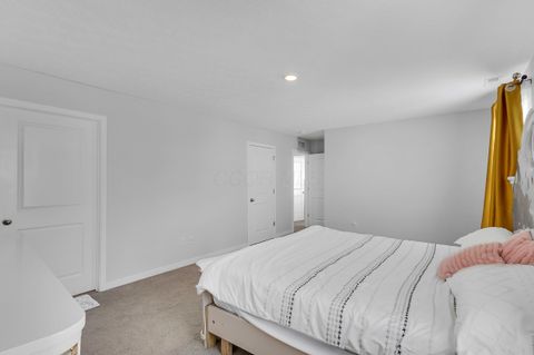 Tiny photo for 213 Sterndale Drive, Pickerington, OH 43147 (MLS # 226003061)