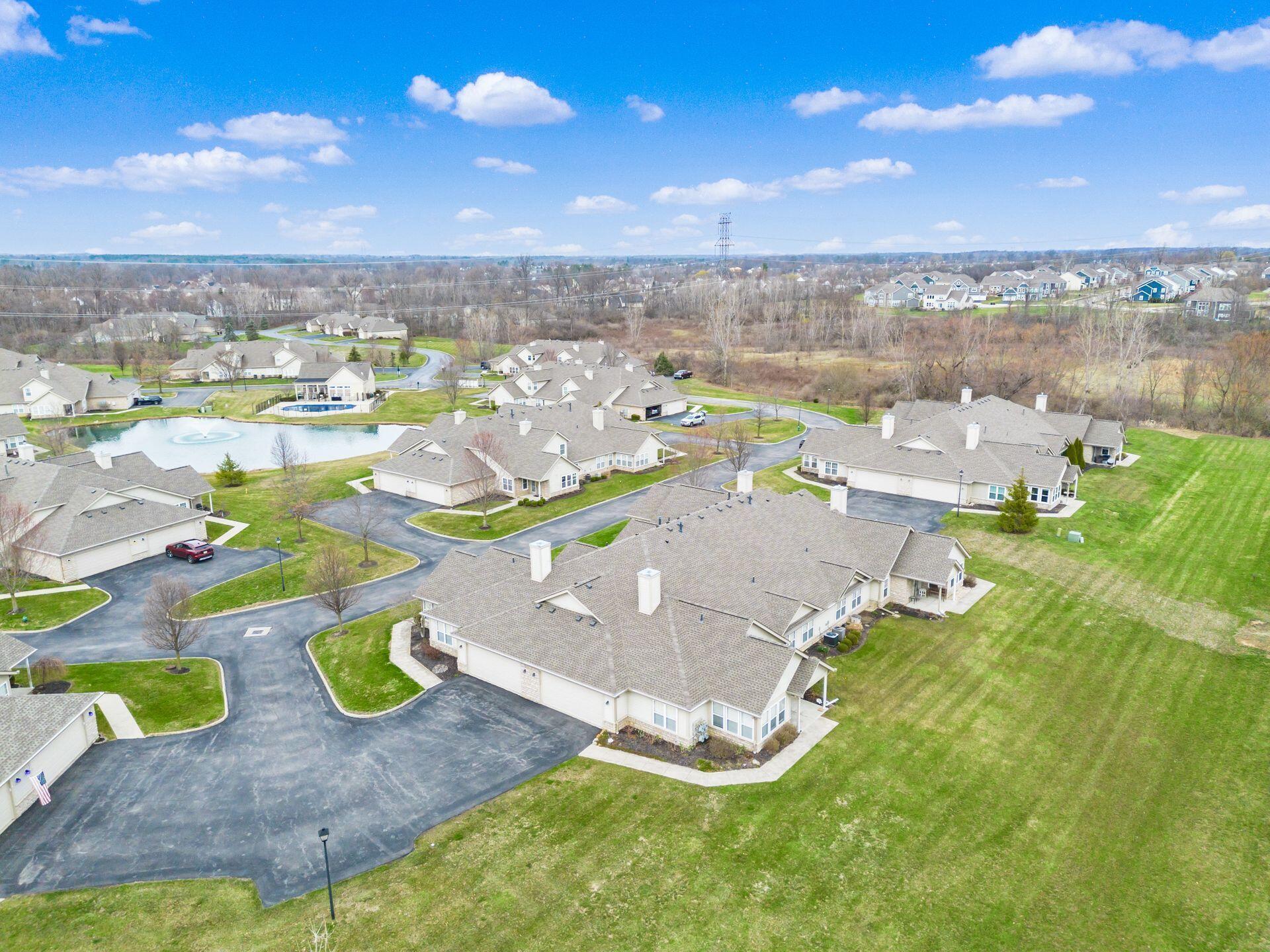 8075 Farm Crossing Circle, Powell, Ohio image 38