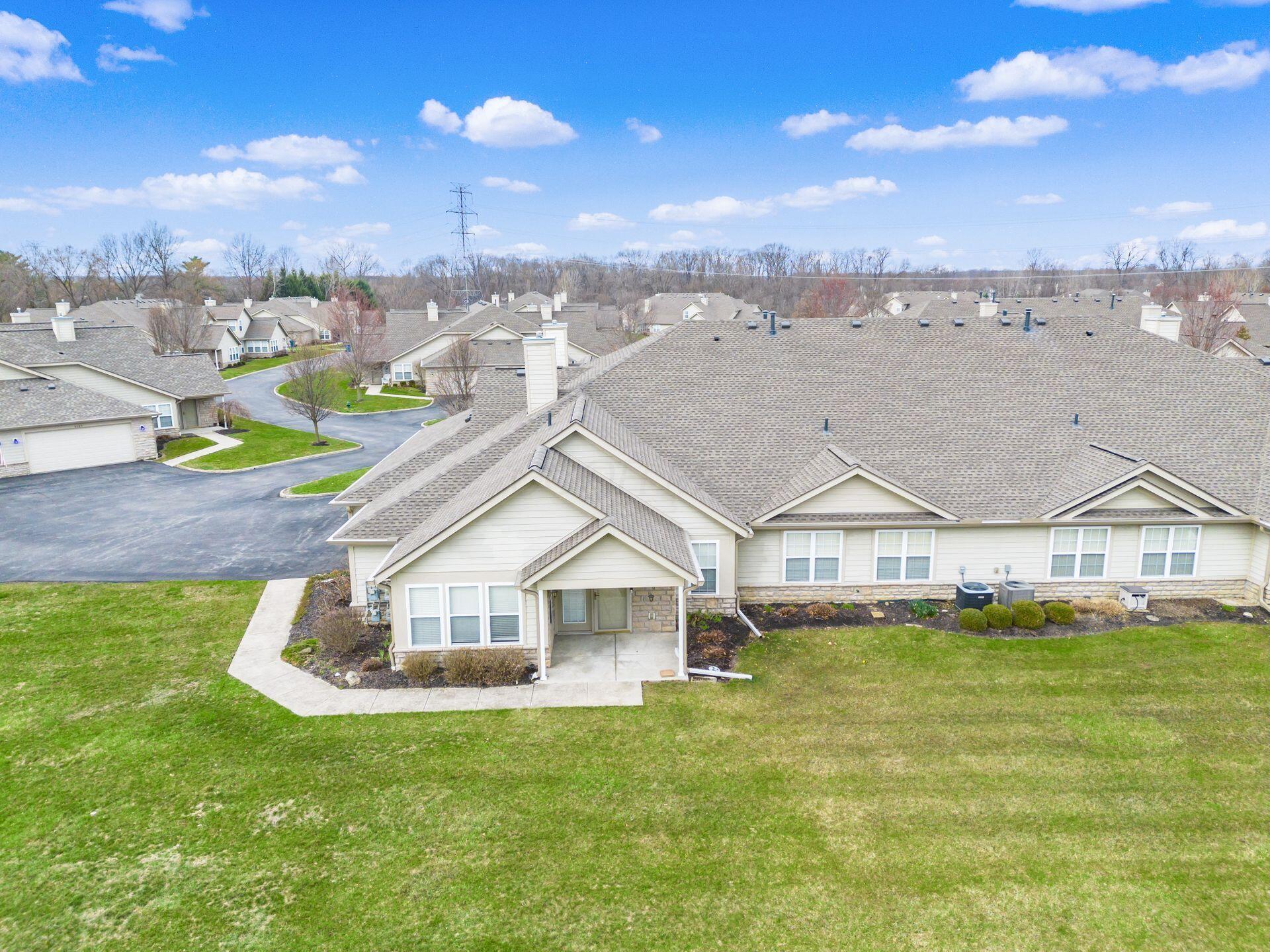 8075 Farm Crossing Circle, Powell, Ohio image 34