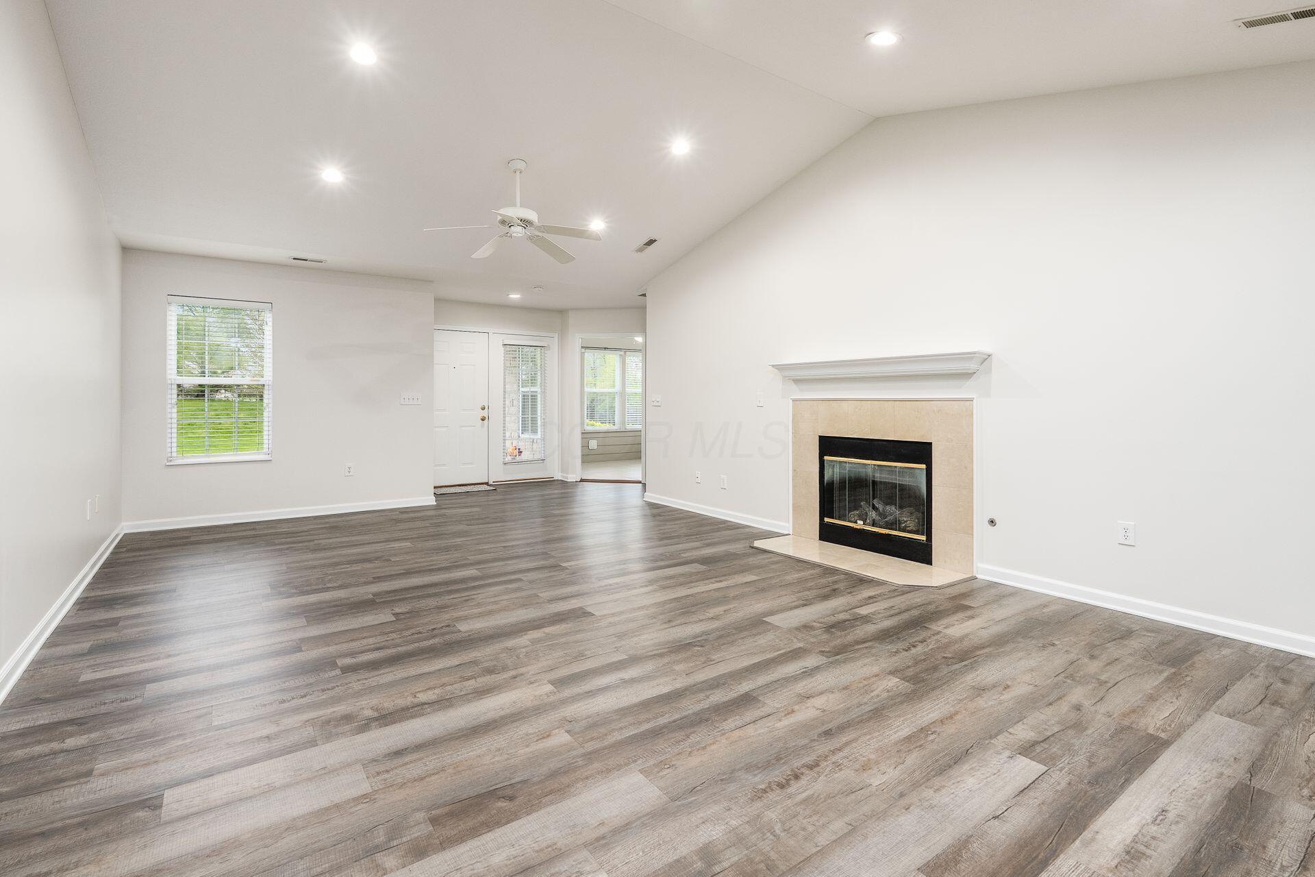 8075 Farm Crossing Circle, Powell, Ohio image 5
