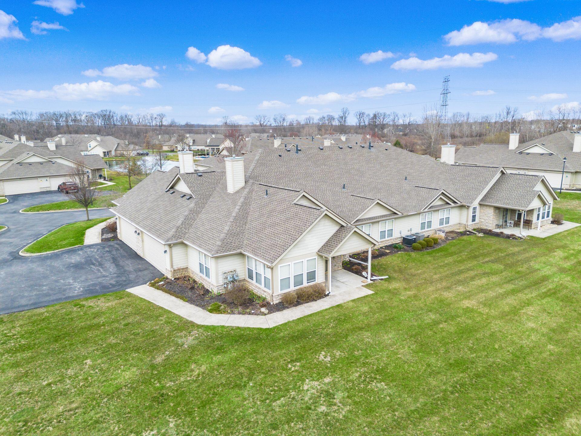 8075 Farm Crossing Circle, Powell, Ohio image 35