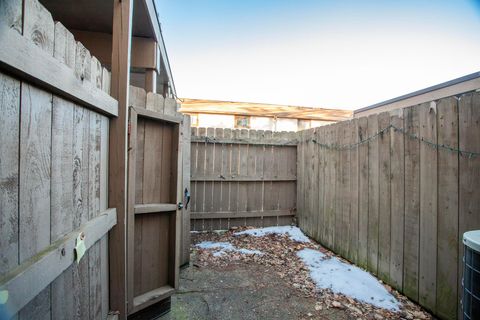 Tiny photo for 3246 Summerdale Lane 34 #34, Columbus, OH 43221 (MLS # 225045199)