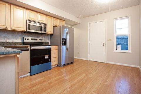 Tiny photo for 3246 Summerdale Lane 34 #34, Columbus, OH 43221 (MLS # 225045199)