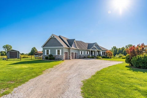 Photo of 6091 Blacklick Eastern Road NW, Pickerington, OH 43147 (MLS # 226031603)