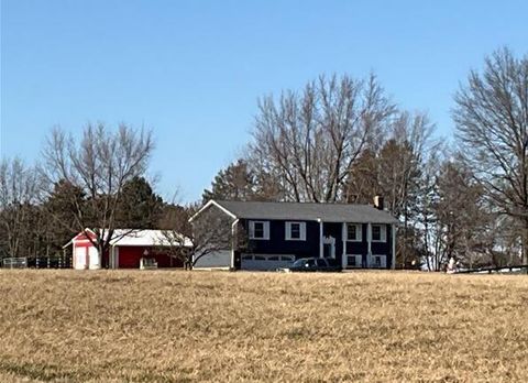 Photo of 500 Mink Street SW, Pataskala, OH 43062 (MLS # 225036917)