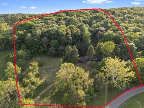 Photo of 175 Happy Hollow Road, Chillicothe, OH 45601 (MLS # 226016682)